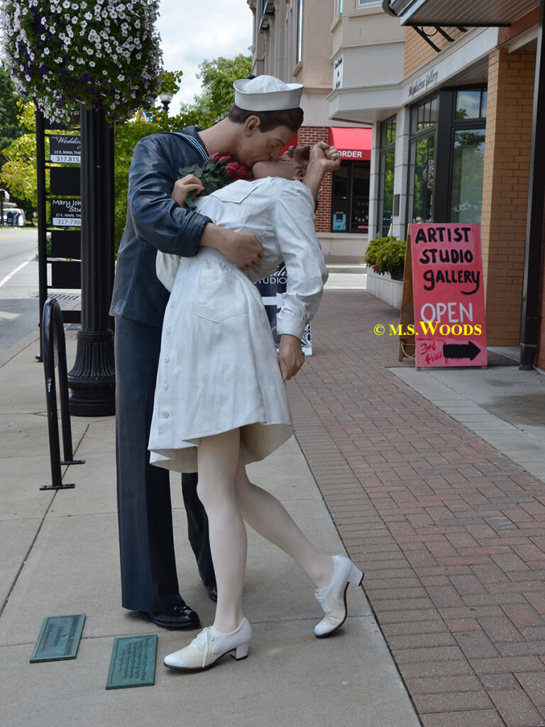 Unconditional Surrender Statue in Carmel, Indiana