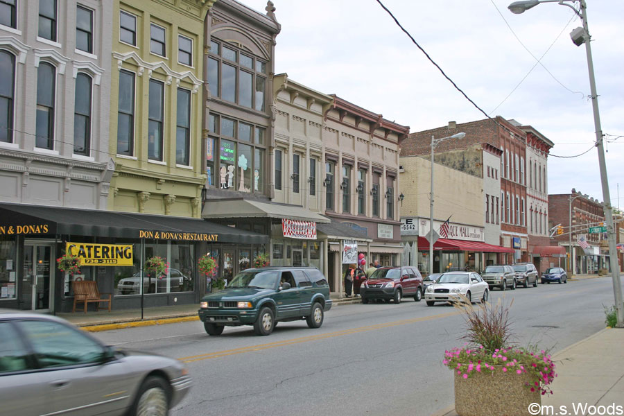 Jefferson street view of downtown Franklin, Indiana