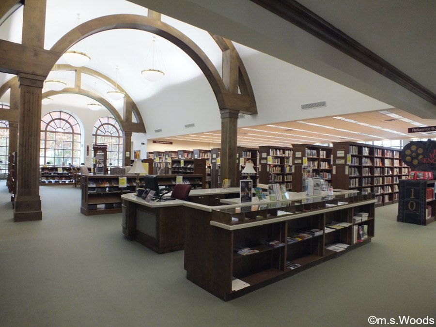 Interior view of the Hussey Mayfield Memorial Library