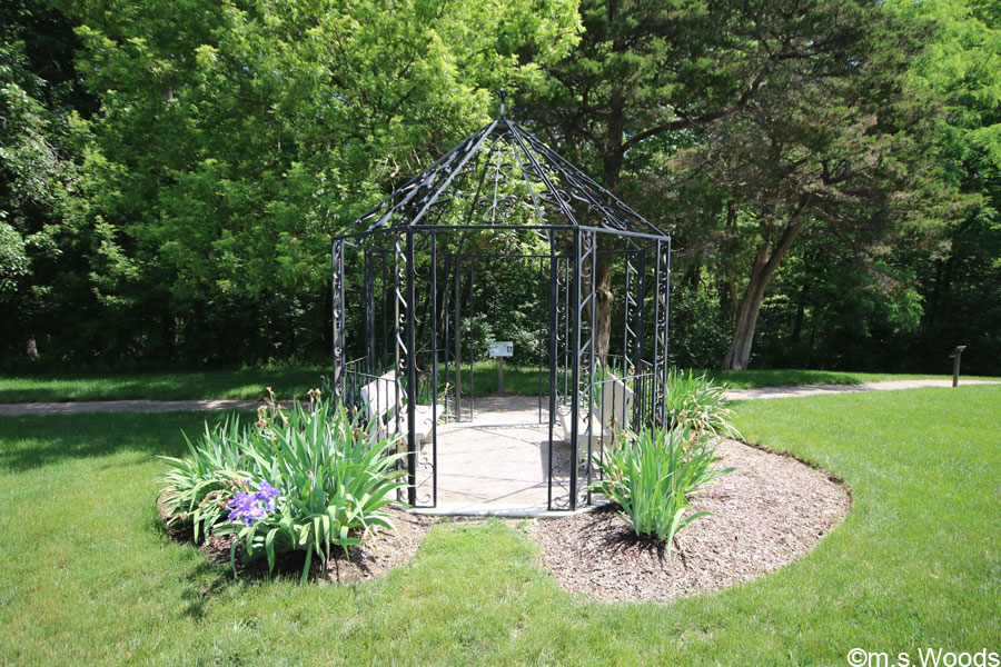 Metal gazebo and seating area at the Old Friends Cemetery Park in Westfield, Indiana